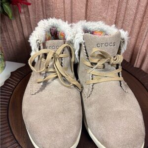 Crocs Adela Suede Chukka Boots